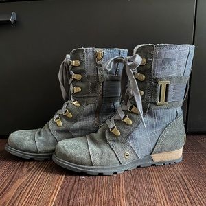 SOREL Major Carly Grey Suede Blue Denim Boot